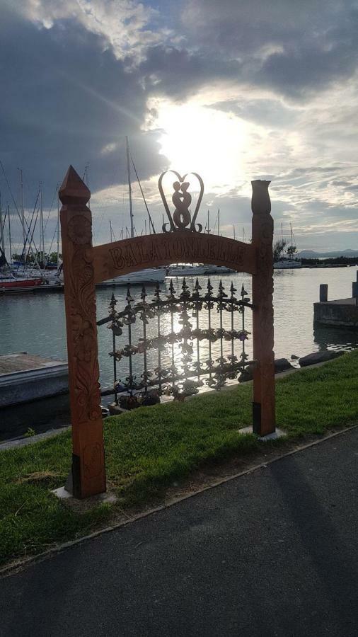 Butique Apartman Balatonlelle Exteriér fotografie