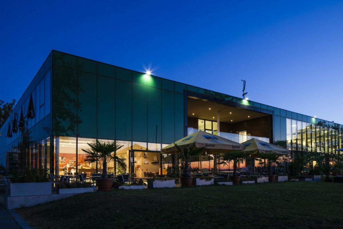 Butique Apartman Balatonlelle Exteriér fotografie